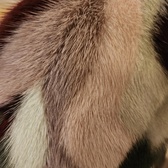 Mink jacket with hood - Picture 6 of 9